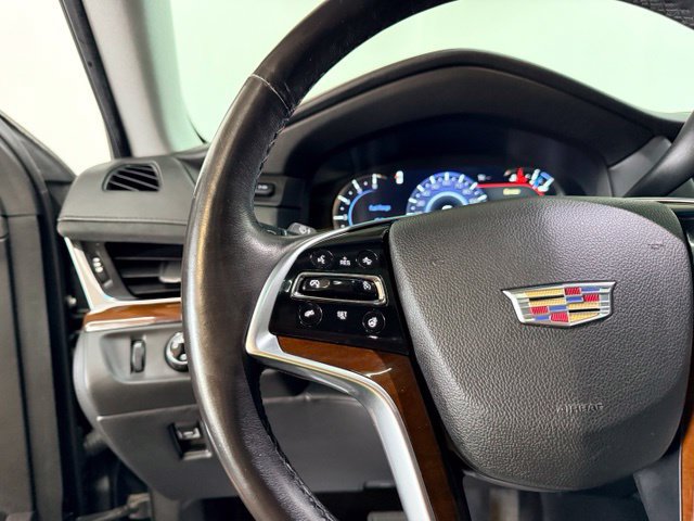 Used 2018 Cadillac Escalade Premium Luxury AWD/4WD image 17