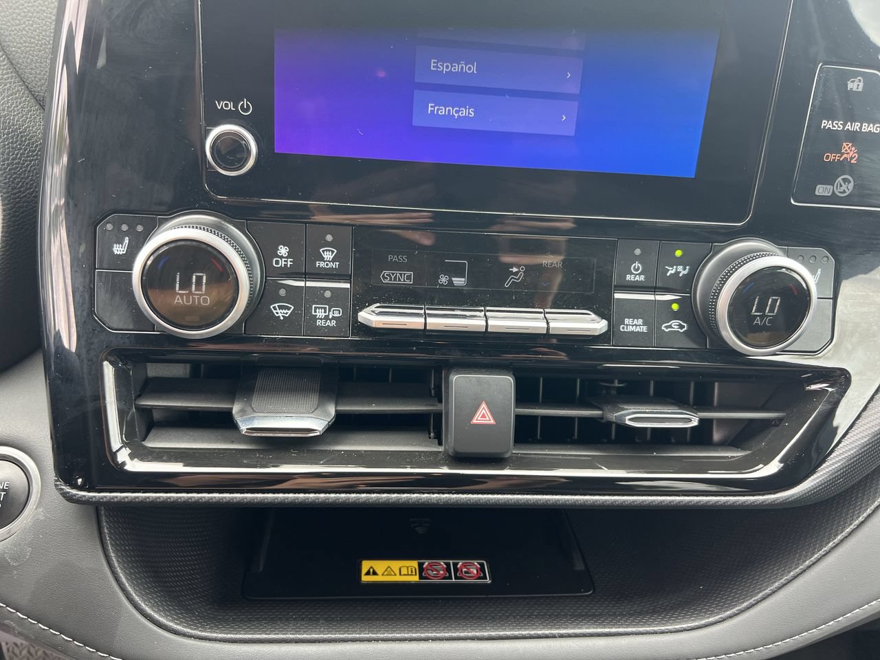 Used 2025 Toyota Highlander XSE AWD/4WD image 24