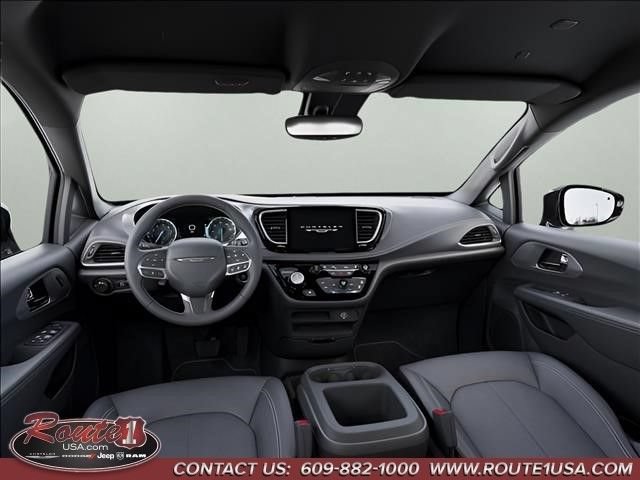 New 2027 Chrysler Pacifica Select AWD/4WD image 15