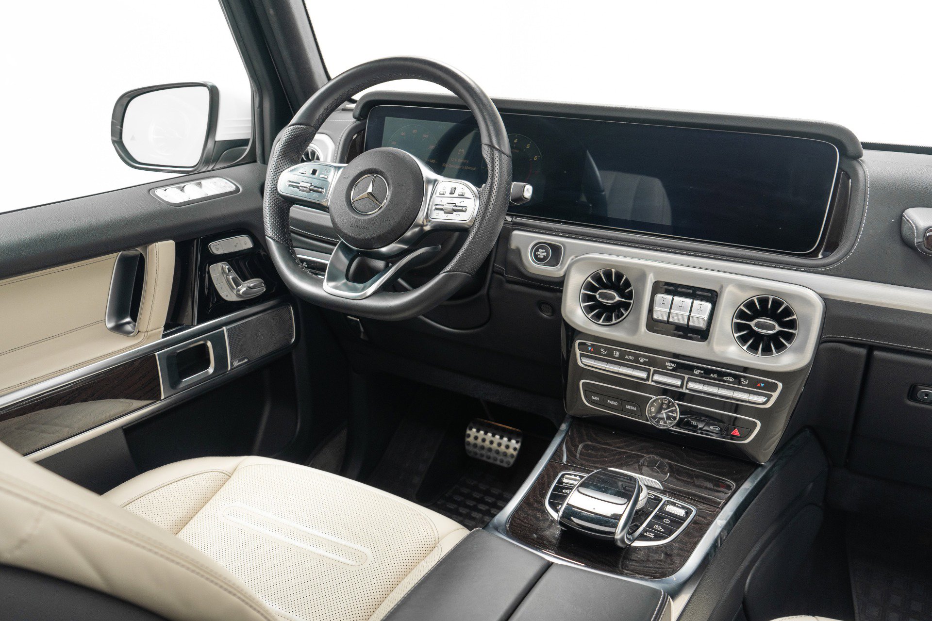 Used 2024 Mercedes-Benz G 550 image 28