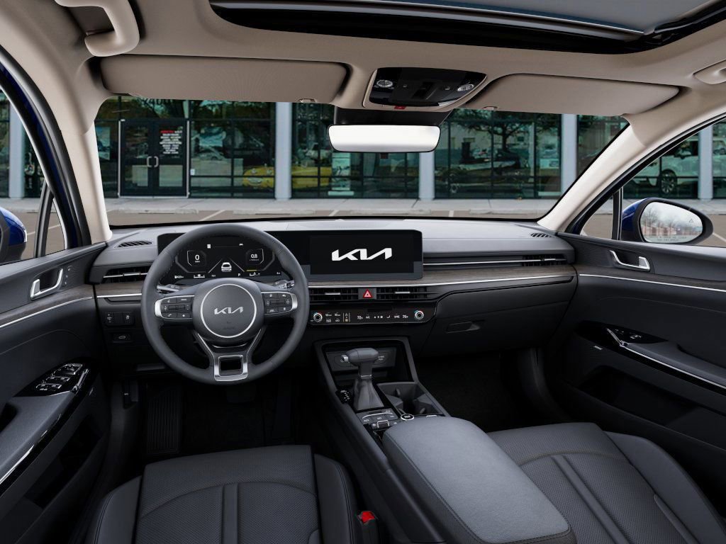 New 2025 Kia K5 EX image 14