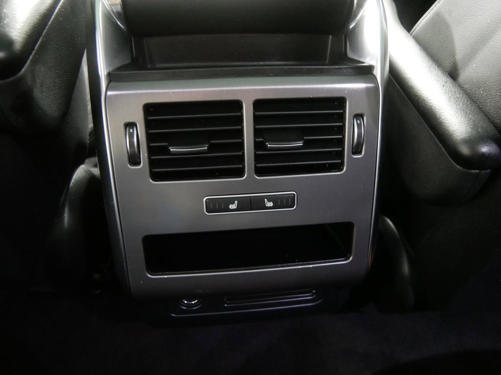 Used 2016 Land Rover Range Rover Sport SE image 20