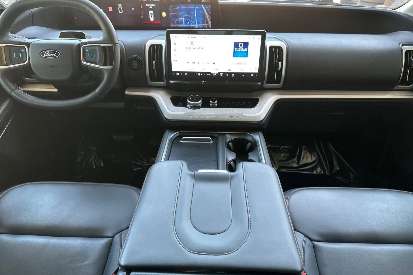 Used 2025 Ford Expedition Active AWD/4WD image 13