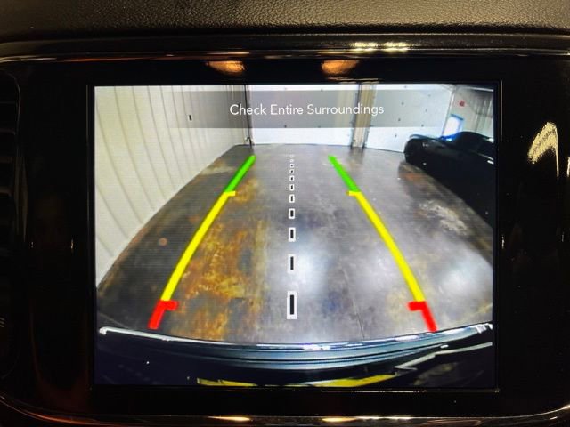 Used 2022 Jeep Grand Cherokee Limited image 40