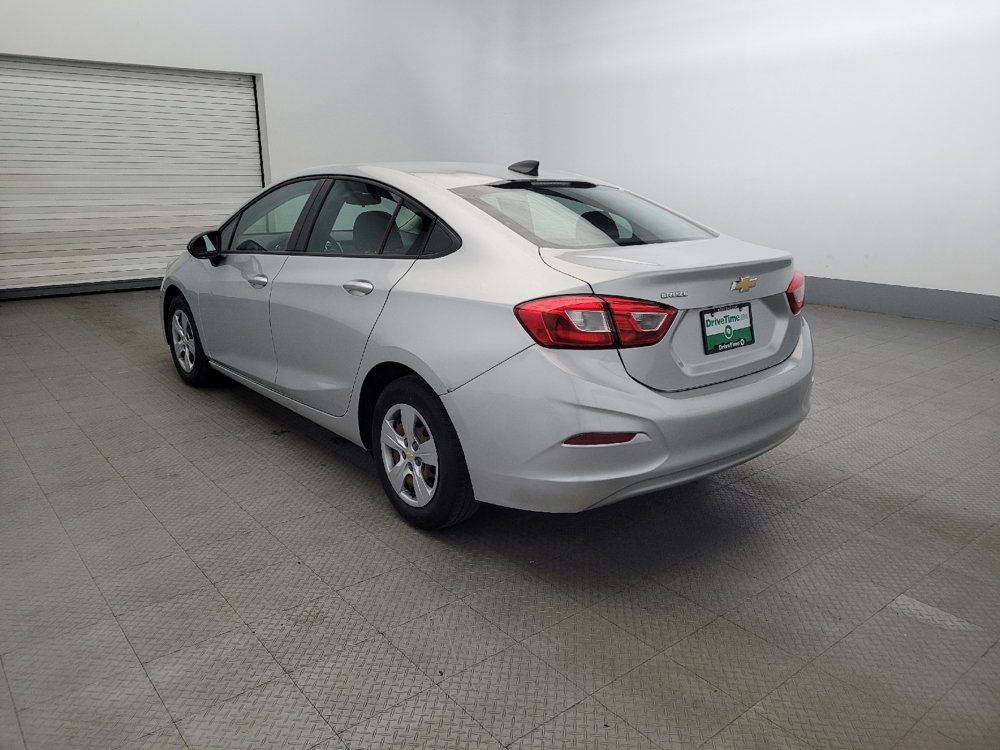 Used 2018 Chevrolet Cruze LS image 5