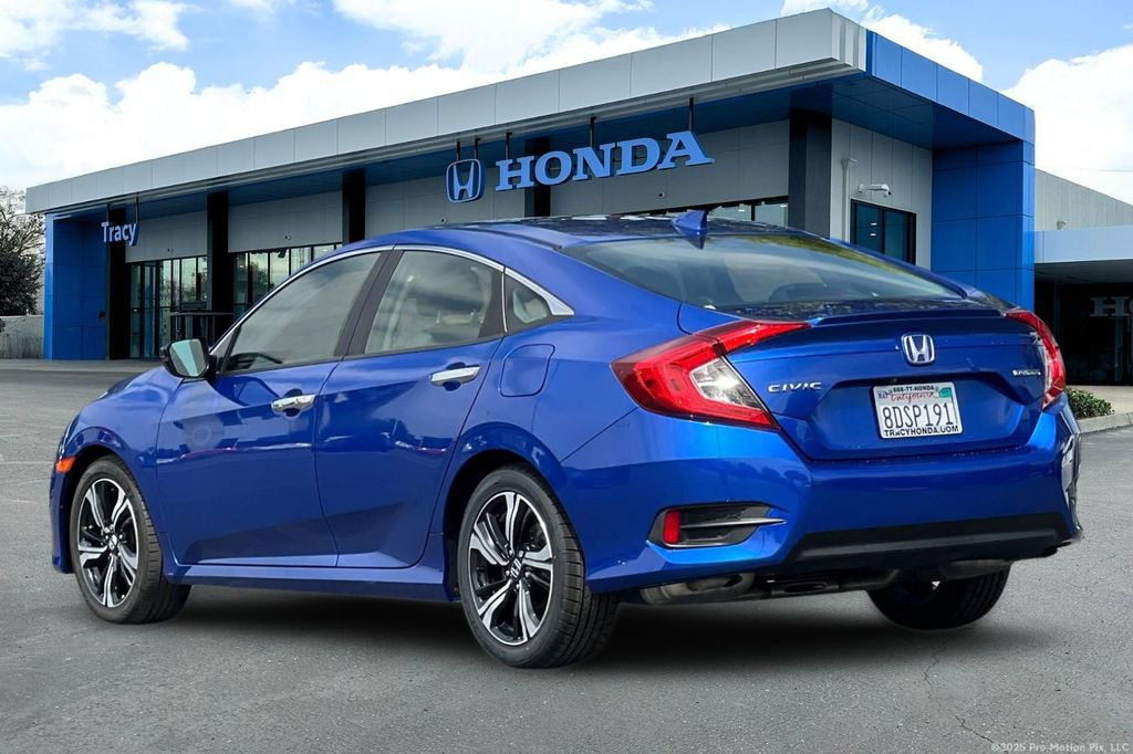 Used 2018 Honda Civic Touring image 10