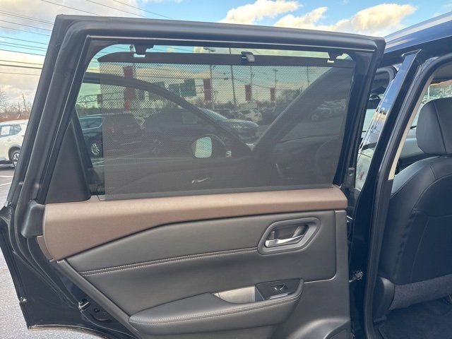 Certified 2023 Nissan Rogue SV w/ SV Premium Package image 21