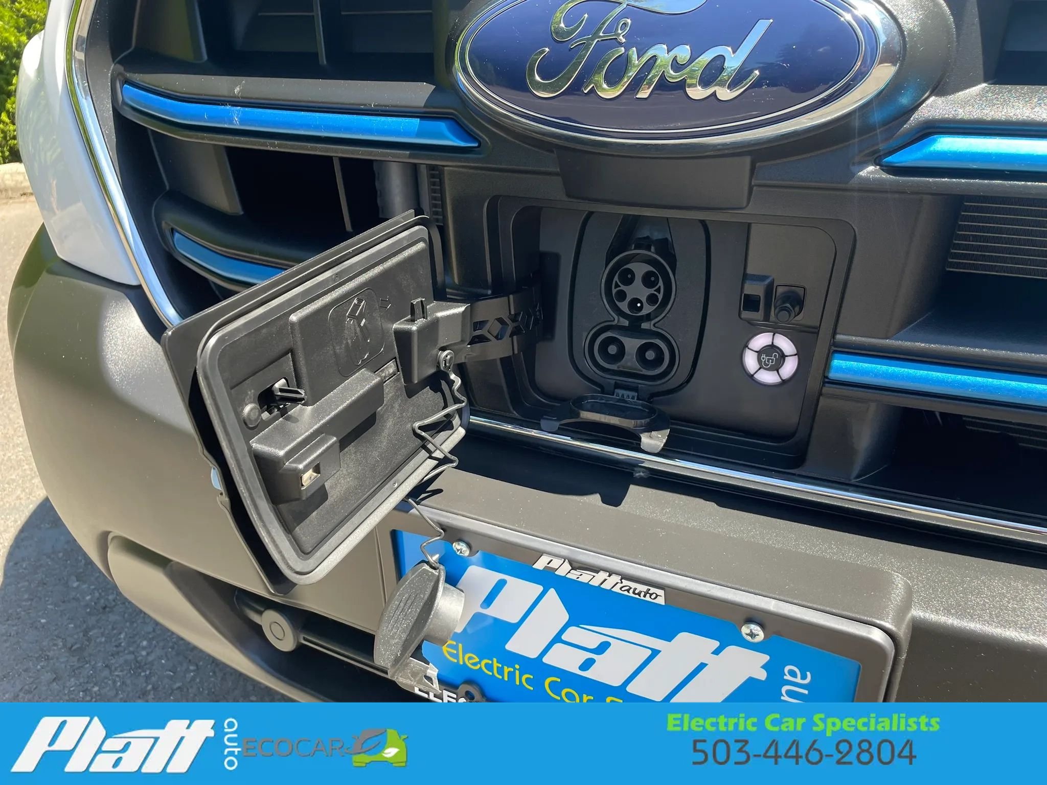 Used 2023 Ford E-Transit Low Roof RWD image 47