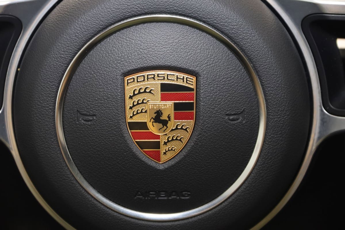 Used 2022 Porsche Cayenne Platinum Edition w/ Premium Package Plus AWD/4WD image 44