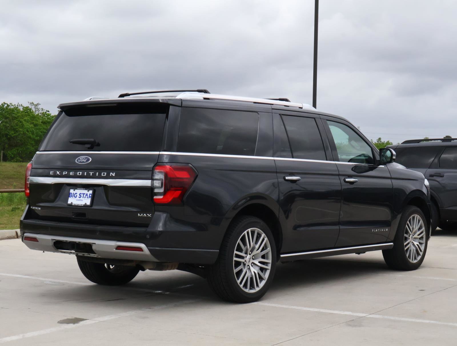 Used 2022 Ford Expedition Max Platinum image 5