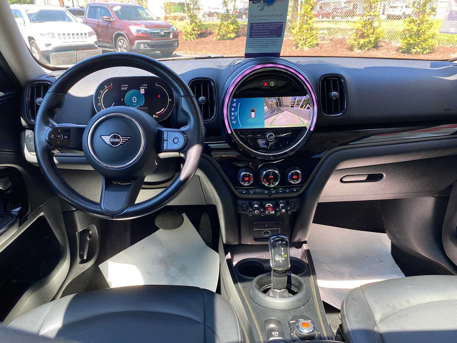 Used 2022 MINI Cooper Countryman FWD image 8