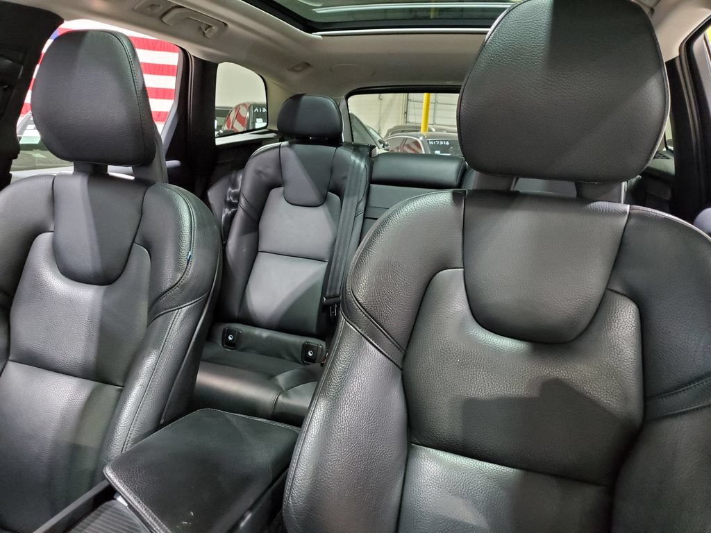 Used 2019 Volvo XC60 T6 Momentum w/ Advanced Package AWD/4WD image 41