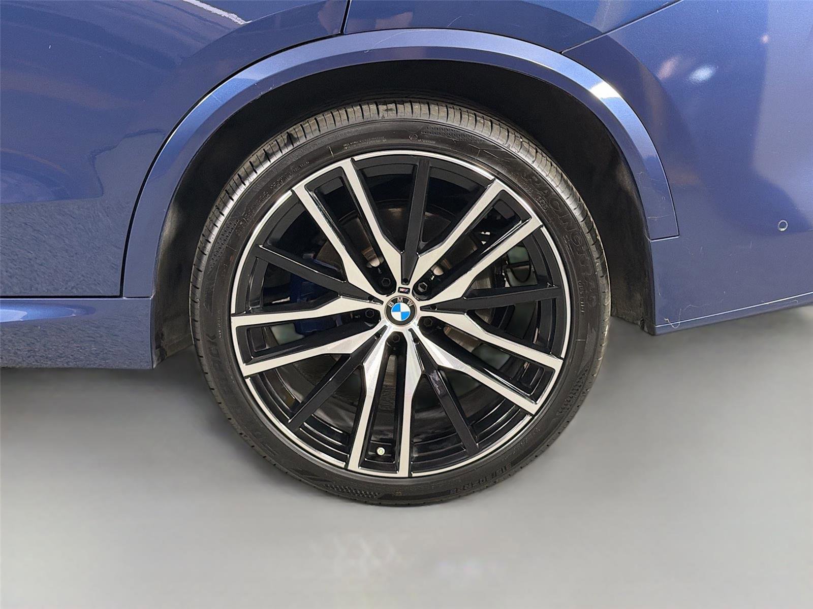 Used 2022 BMW X5 xDrive40i w/ M Sport Package AWD/4WD image 30