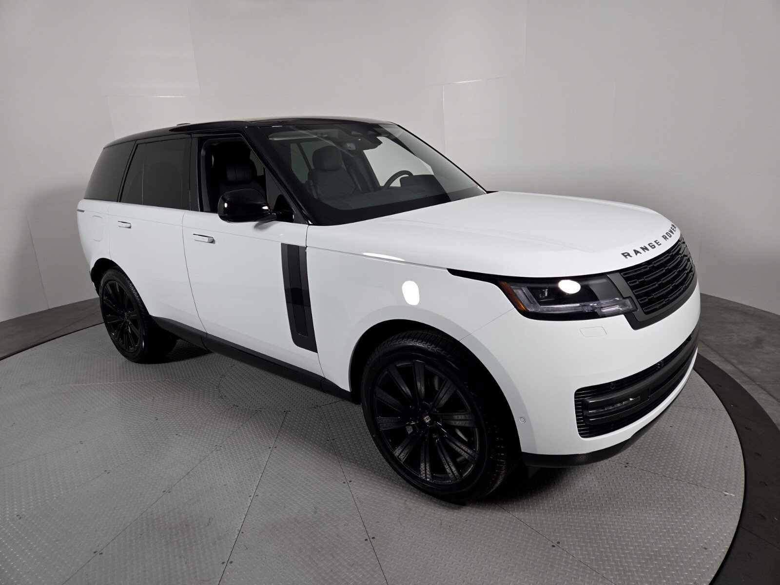 New 2027 Land Rover Range Rover SE AWD/4WD image 16