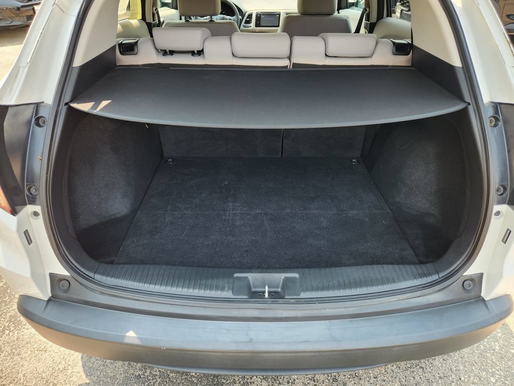 Used 2017 Honda HR-V EX image 29