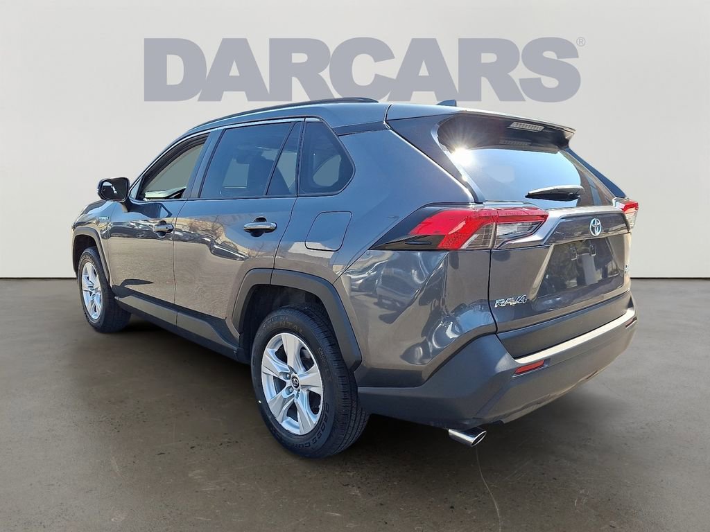 Used 2019 Toyota RAV4 XLE AWD/4WD image 4