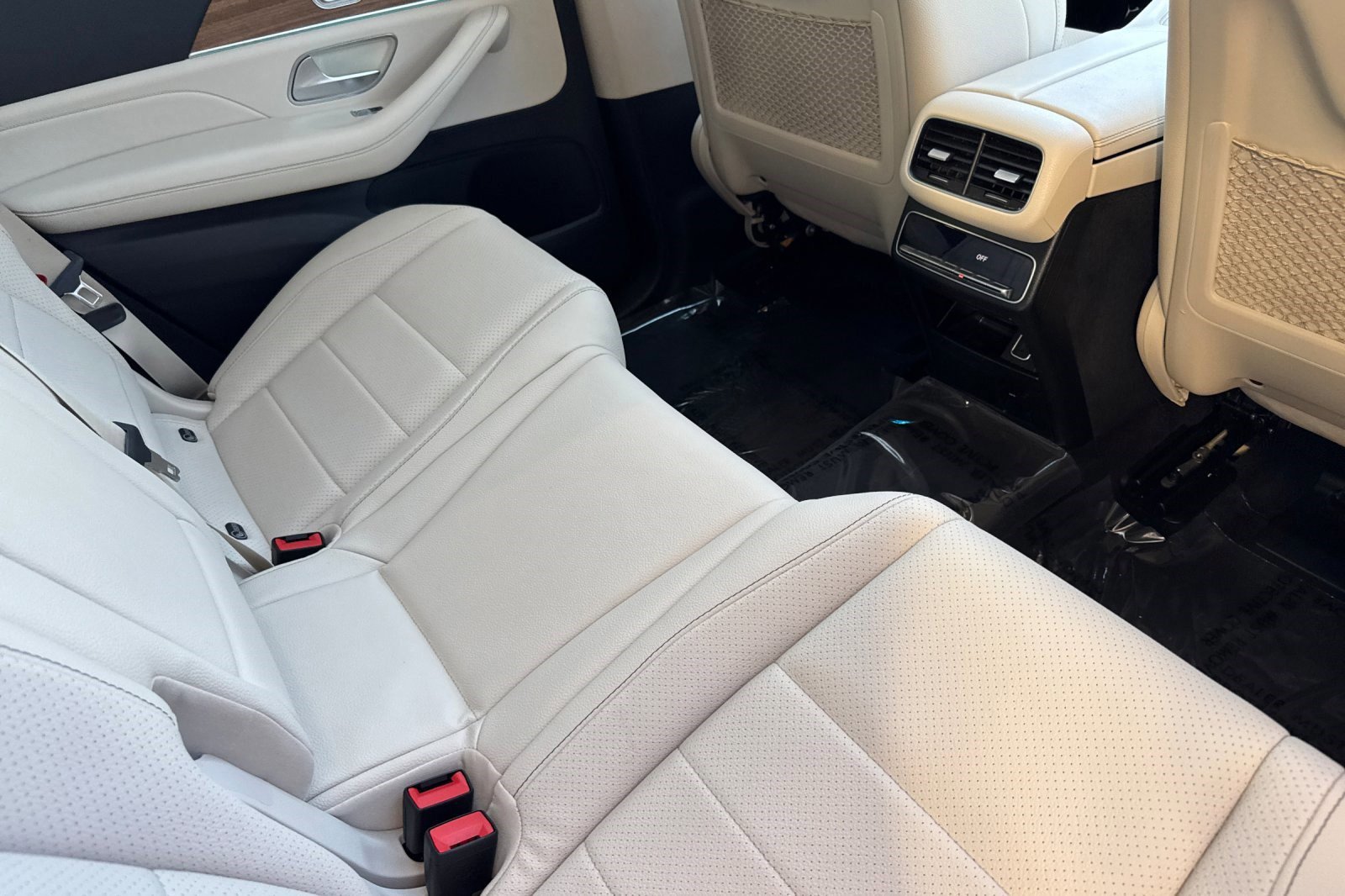 Used 2021 Mercedes-Benz GLS 450 4MATIC image 31