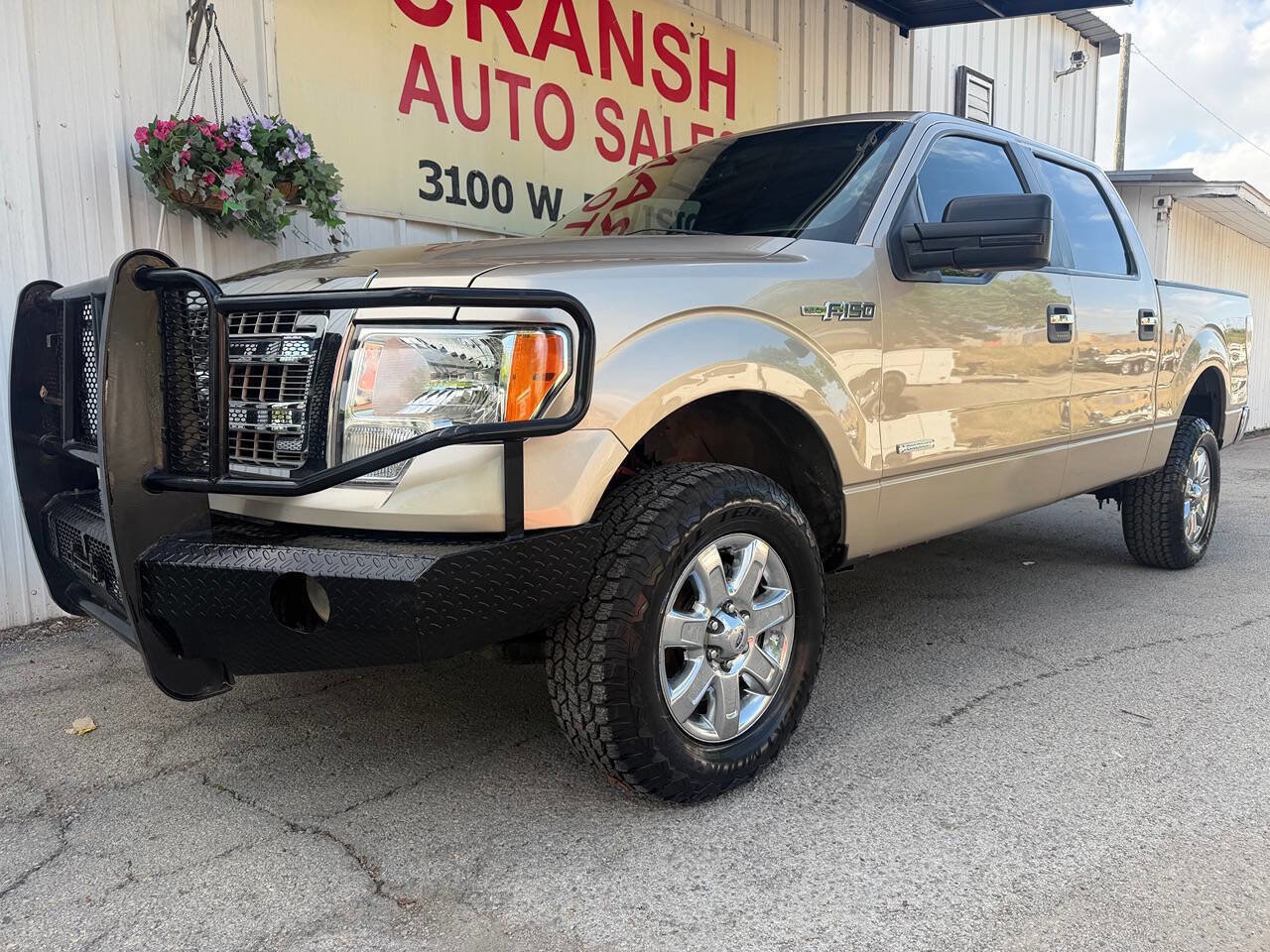 Used 2013 Ford F150 XLT w/ Luxury Equipment Group AWD/4WD image 2