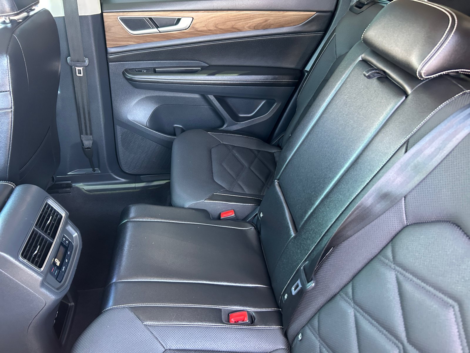 Certified 2024 Volkswagen Atlas SE AWD/4WD image 17