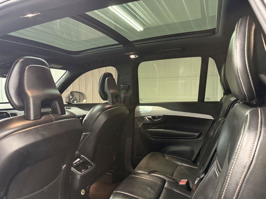 Used 2016 Volvo XC90 T6 R-Design w/ Protection Package Plus AWD/4WD image 27