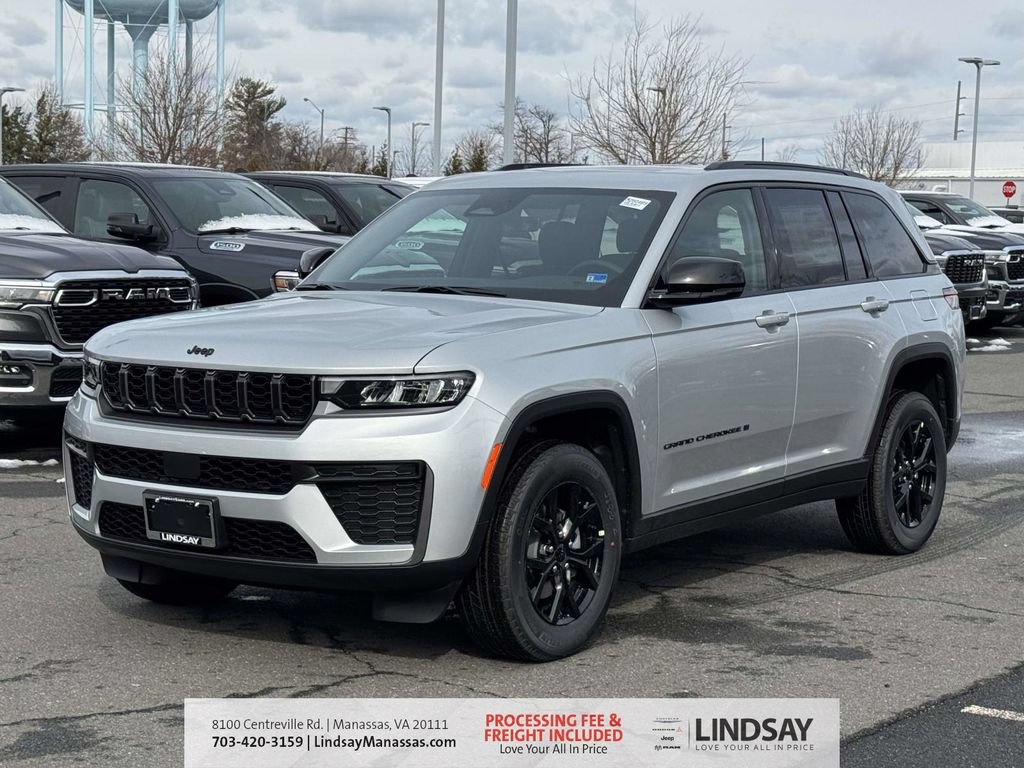 New 2026 Jeep Grand Cherokee Altitude AWD/4WD image 4