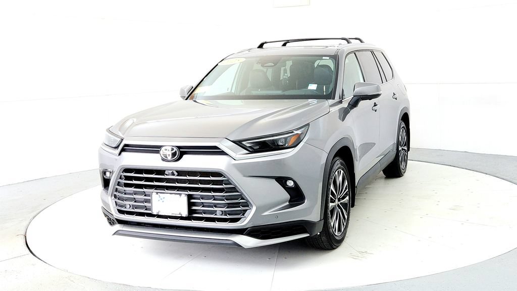 Certified 2025 Toyota Grand Highlander AWD Hybrid image 2