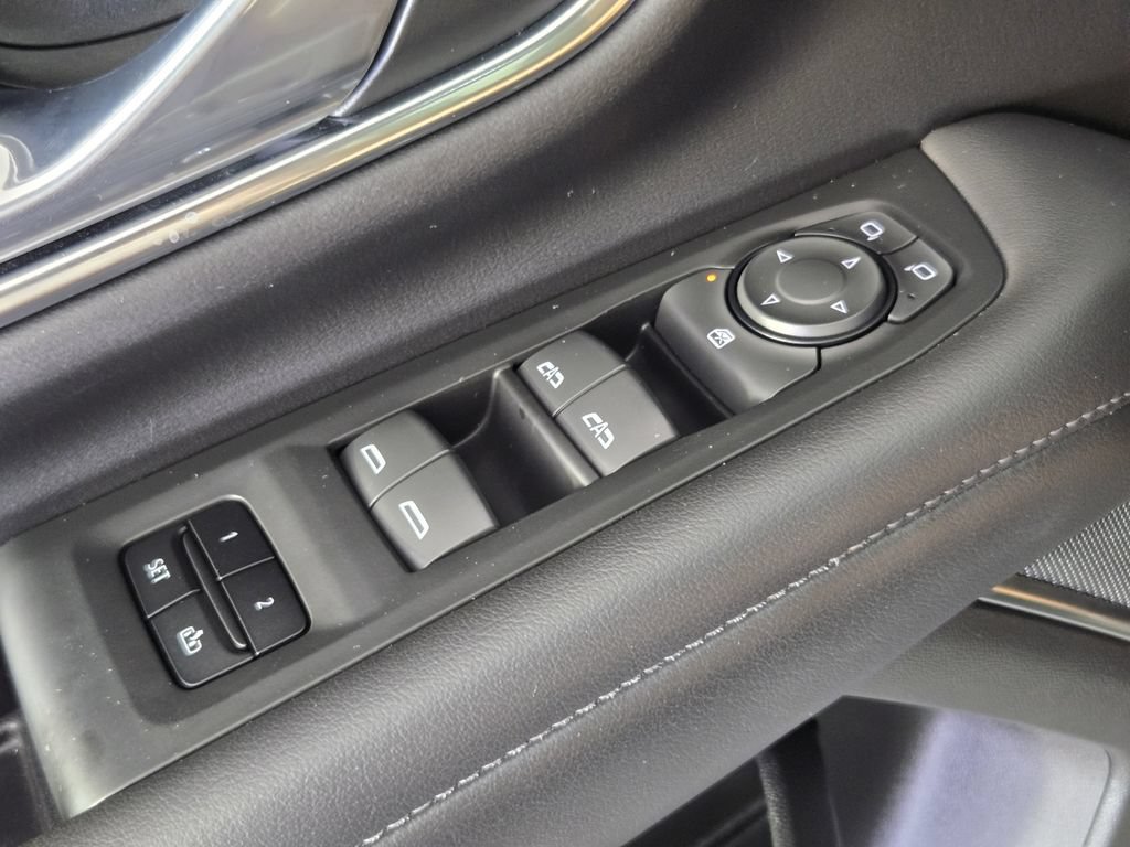 Used 2021 Chevrolet Tahoe Z71 AWD/4WD image 25