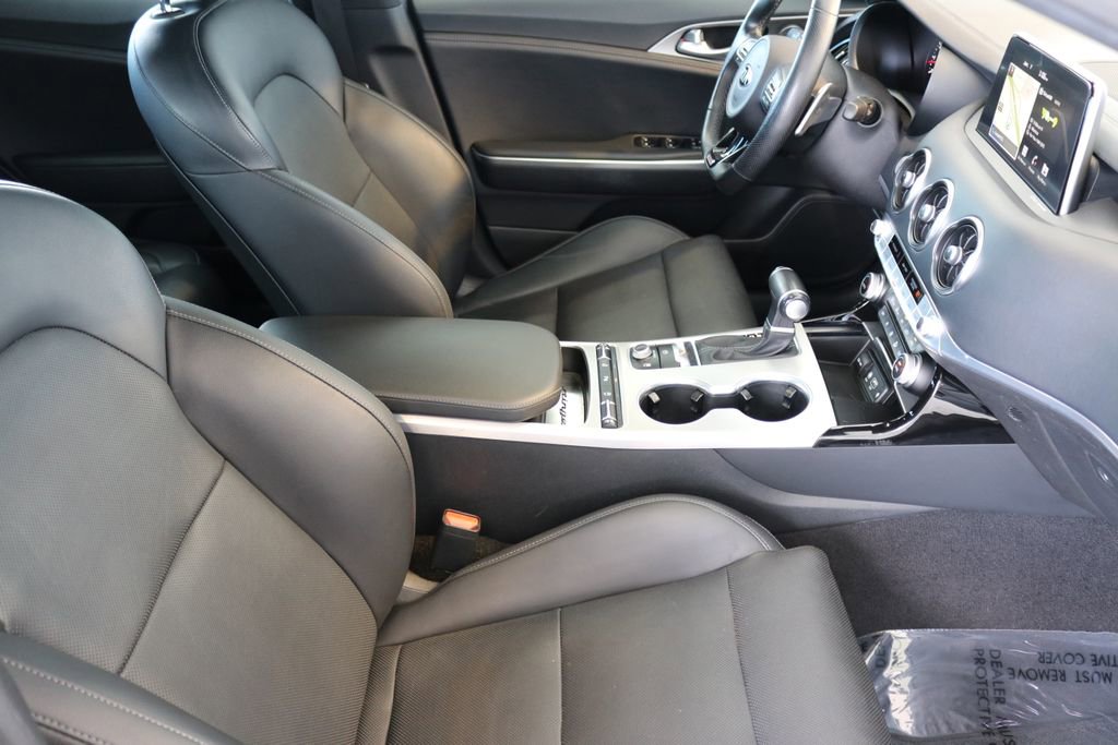 Used 2020 Kia Stinger GT1 image 44