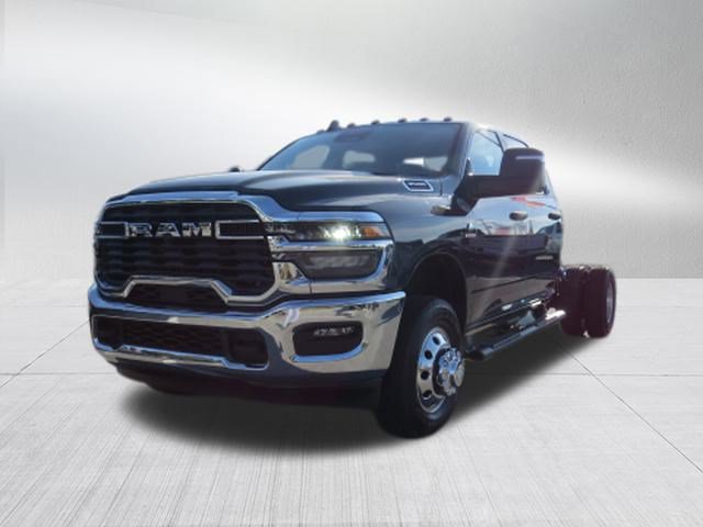 New 2026 RAM 3500 Tradesman w/ Chrome Appearance Group AWD/4WD image 7