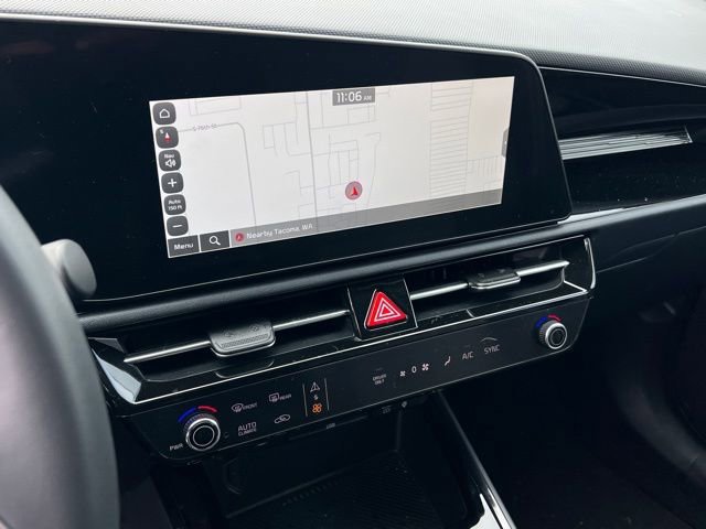 Certified 2024 Kia Niro EX FWD image 20