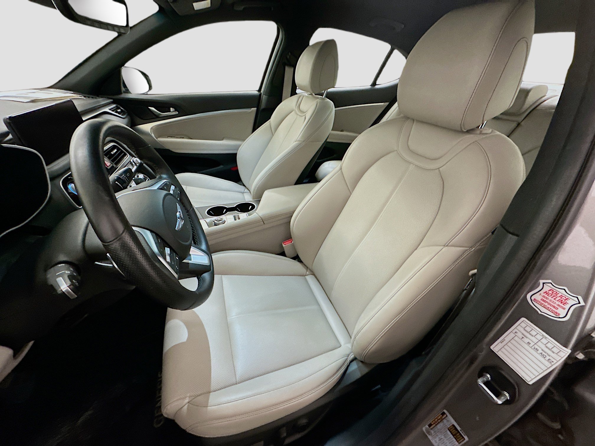Used 2023 Genesis G70 2.0T AWD/4WD image 13