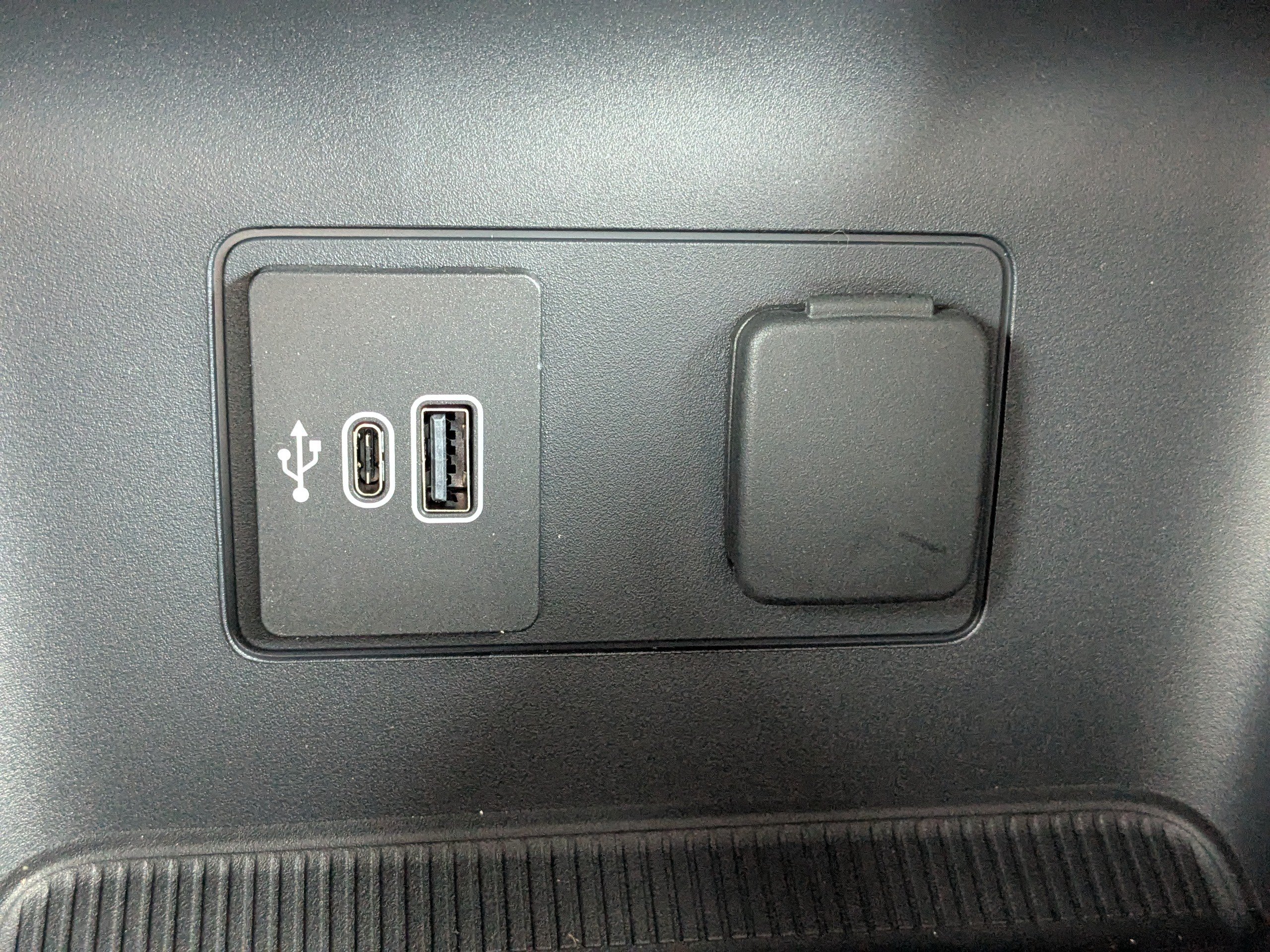 New 2026 Ford Explorer ST-Line w/ ST-Line Street Pack RWD image 22