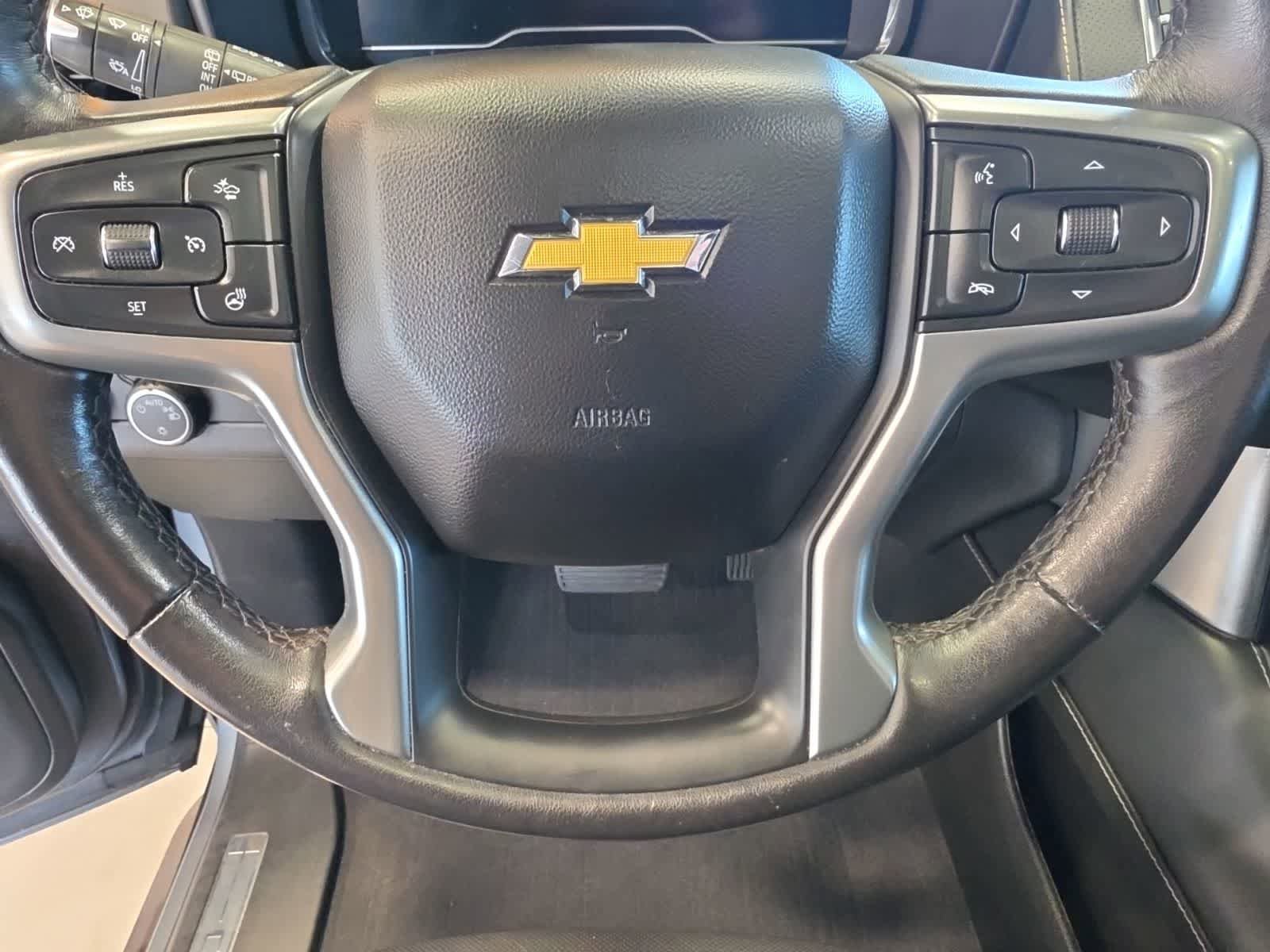 Used 2023 Chevrolet Tahoe Premier AWD/4WD image 23