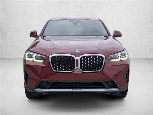 Used 2025 BMW X4 xDrive30i AWD/4WD image 2