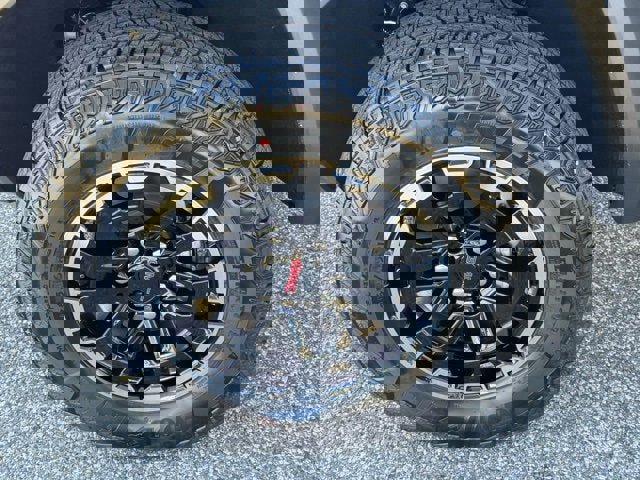 New 2026 GMC Canyon AT4 image 24