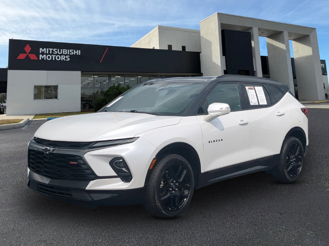 Used 2024 Chevrolet Blazer RS w/ Driver Confidence II Package FWD image 1