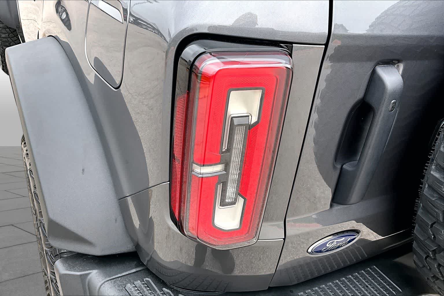 Used 2023 Ford Bronco Badlands w/ Sasquatch Package AWD/4WD image 28
