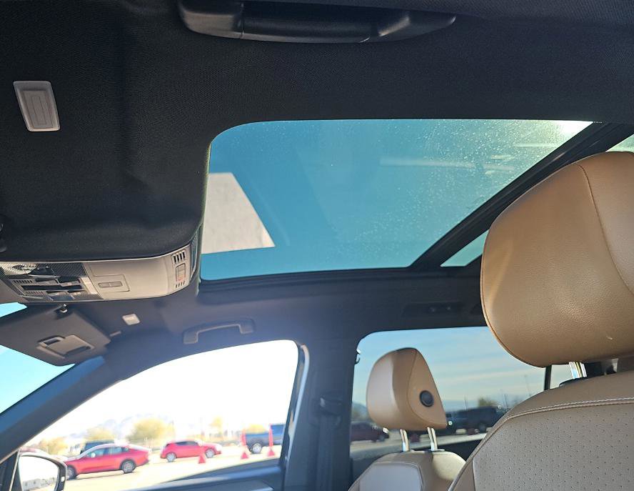 Used 2022 Volkswagen Tiguan SE image 8