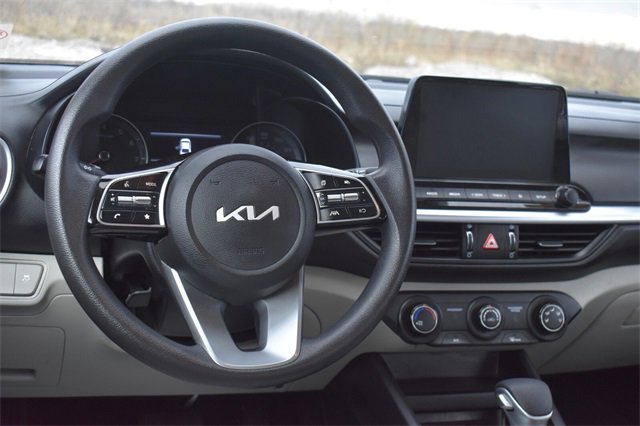 Certified 2022 Kia Forte LXS w/ LXS Technology Package image 17