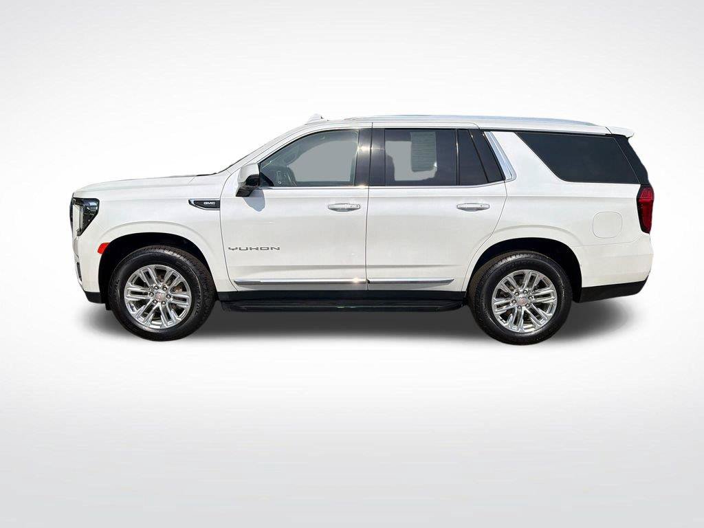 Certified 2023 GMC Yukon SLT w/ SLT Luxury Package AWD/4WD image 3