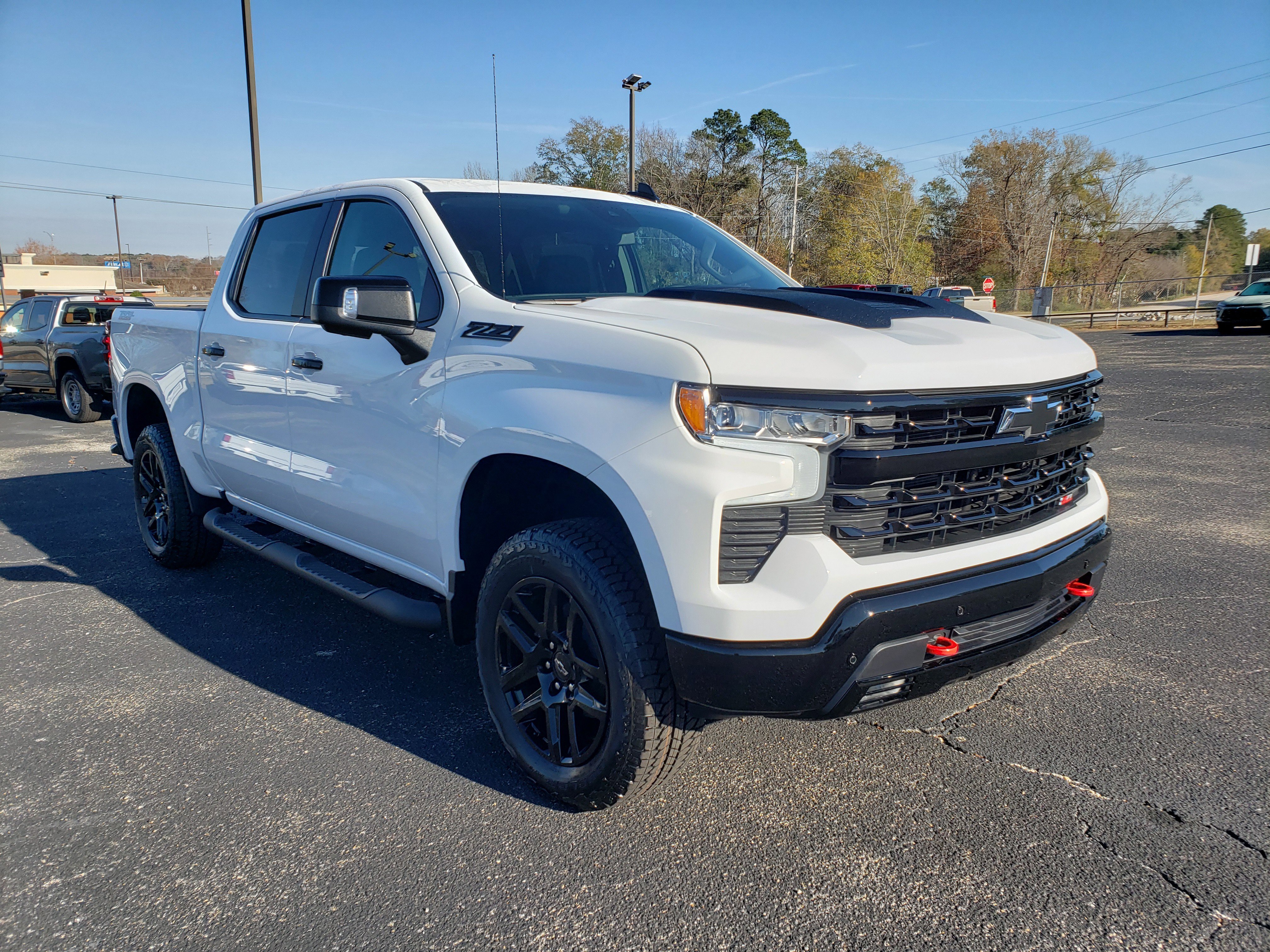 New 2026 Chevrolet Silverado 1500 LT Trail Boss w/ LT Trail Boss Premium Package image 2