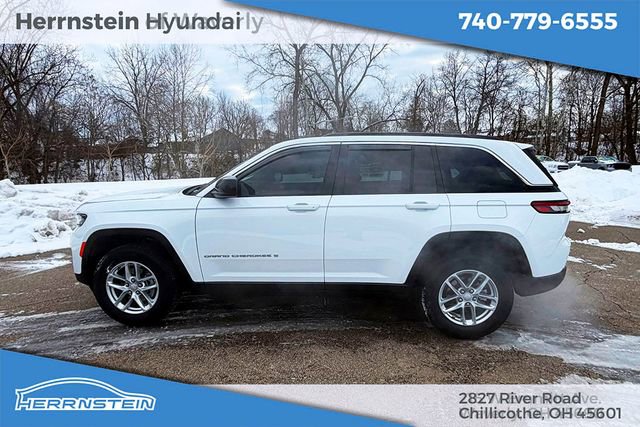 Used 2025 Jeep Grand Cherokee Laredo X AWD/4WD image 4