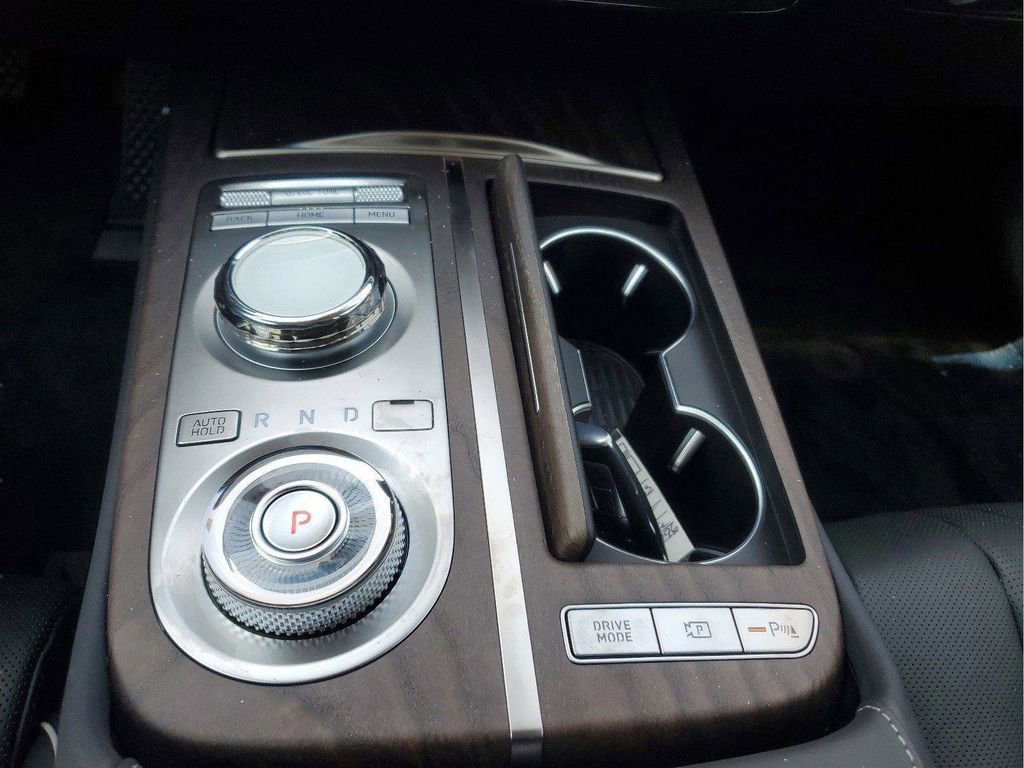 New 2023 Genesis Electrified G80 image 15