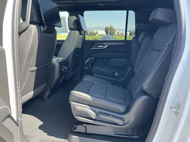 New 2026 GMC Yukon XL Denali w/ Denali Reserve Package image 27
