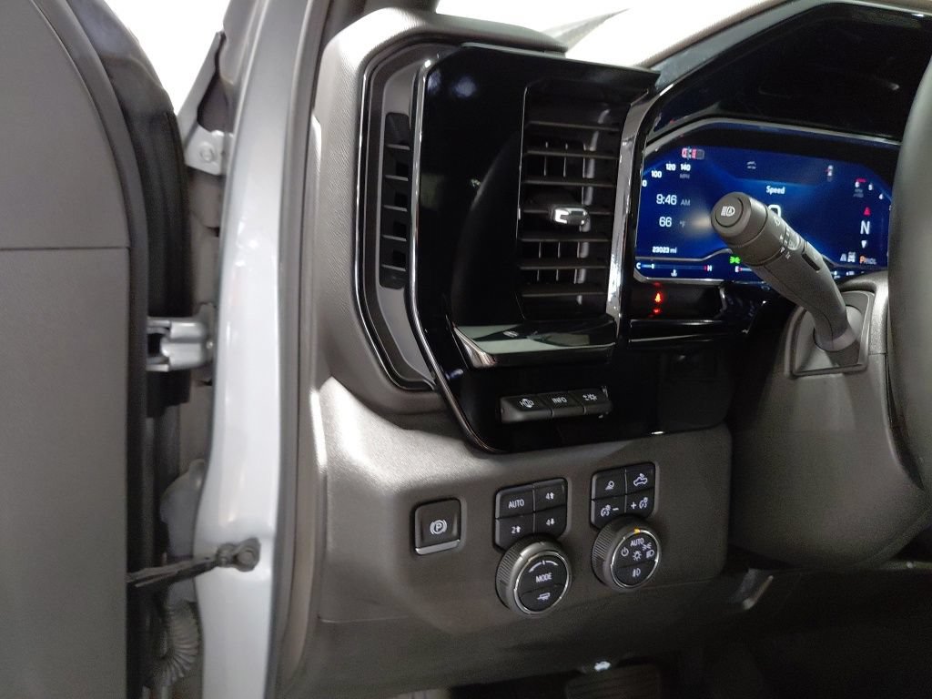 Certified 2025 Chevrolet Silverado 2500 ZR2 w/ Technology Package AWD/4WD image 31