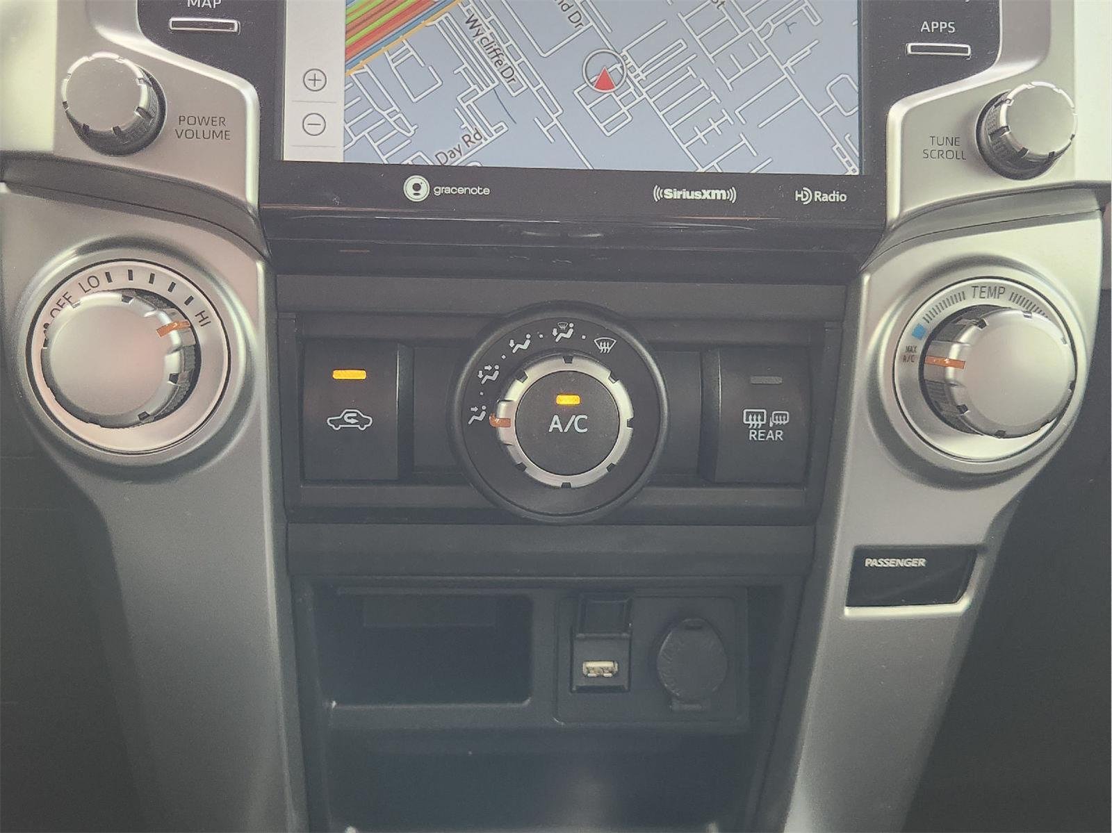 Used 2020 Toyota 4Runner SR5 Premium w/ Moonroof Package AWD/4WD image 20