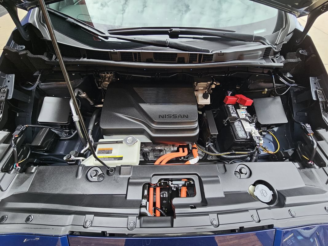 Used 2025 Nissan Leaf S FWD image 26