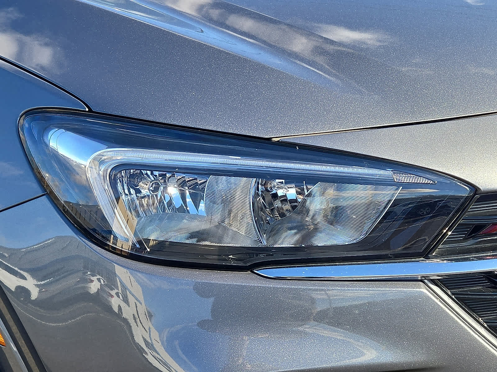 Used 2022 Buick Encore GX Preferred w/ Sport Touring Package image 11