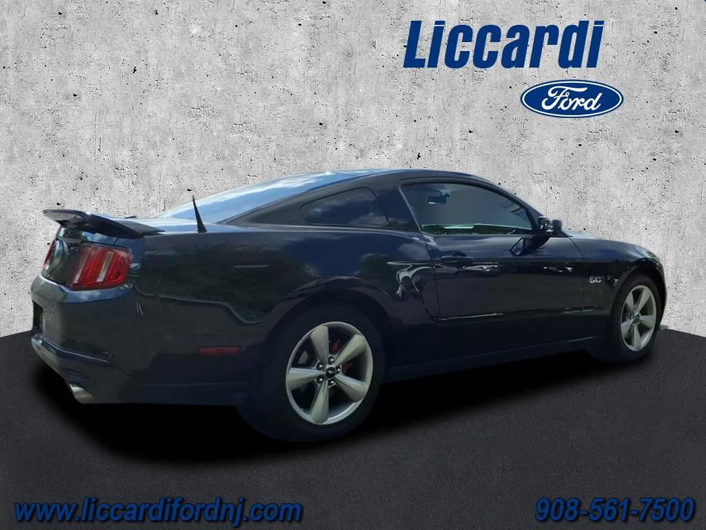 Used 2011 Ford Mustang GT Premium w/ Comfort Pkg image 2