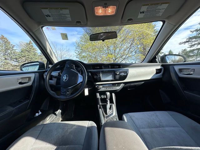 Used 2015 Toyota Corolla LE FWD image 11